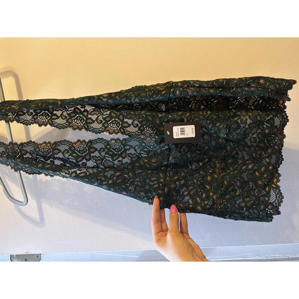 NWT Frederick’s of Hollywood Jessica lingerie top